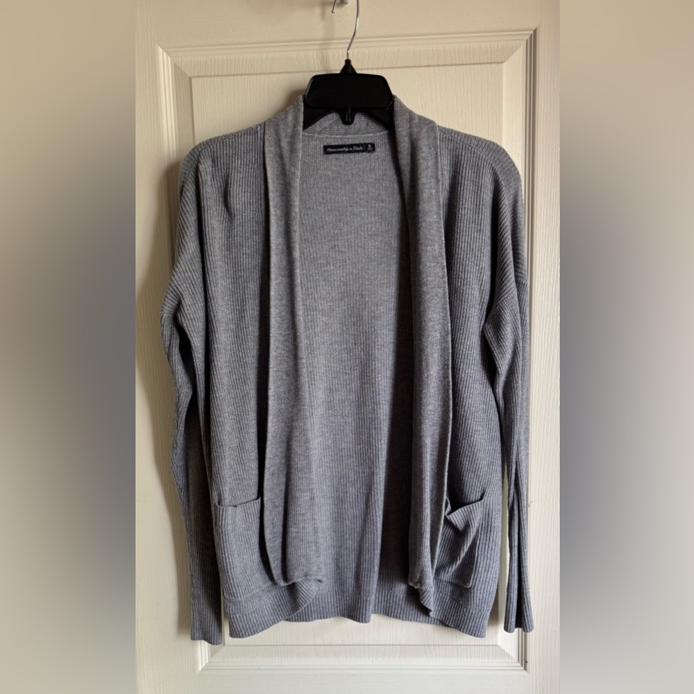 Abercrombie & Fitch Heather Gray Cardigan Small